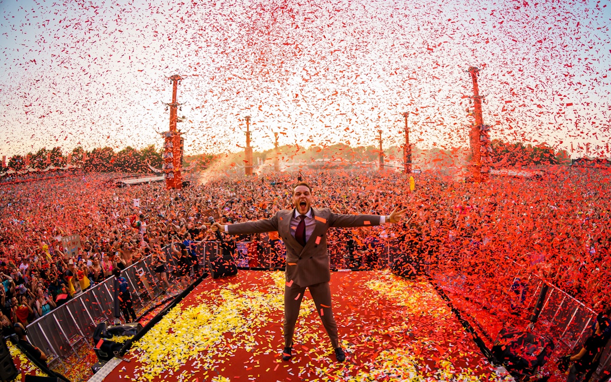 Signed merchandise item by Sefa Qdance