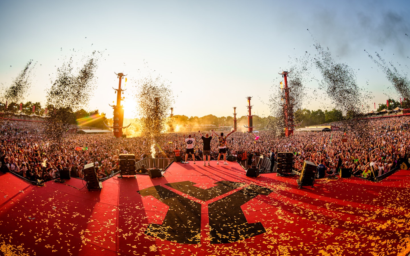 Defqon.1 flag signed by Ran-D | Q-dance